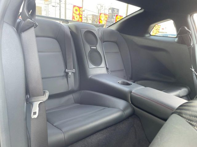 ���㕔���Ȃ��C�ɂȂ�悤�ȃL�Y�E�����ւ��蓙�A�傫�ȃ_���[�W�͂Ȃ��A�ǍD�ȏ�Ԃł��B