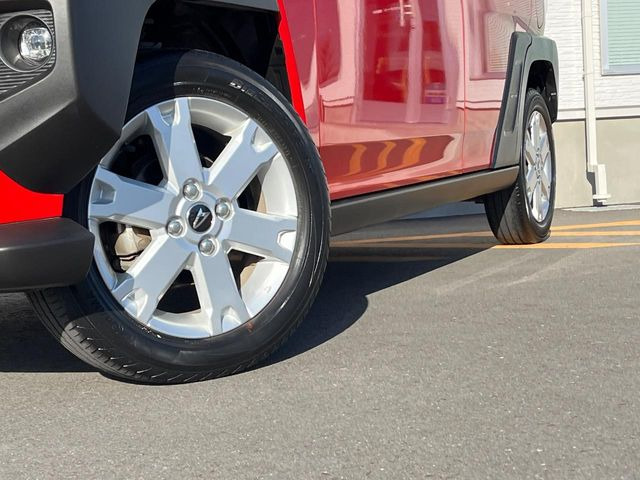 �y�����I�v�V����15�C���`�A���~�z�C�[���z�����I�v�V�����z�C�[���𑕒��B���s���\�̌���ɉ����A�O�ς����X�^�C���b�V���ɂȂ��Ă��܂��B