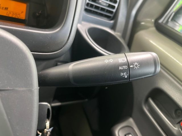 �y�I�[�g���C�g�z����̖��邳�ɉ����Ď����Ńw�b�h���C�g�̓_���E�������ł���@�\�ł�!���C�g�̕t���Y��E�����Y��Ȃǂ������Ȃ�A�J�̓���[���̑��s�����S!�g���l���ʉߎ����֗��ł��ˁ�