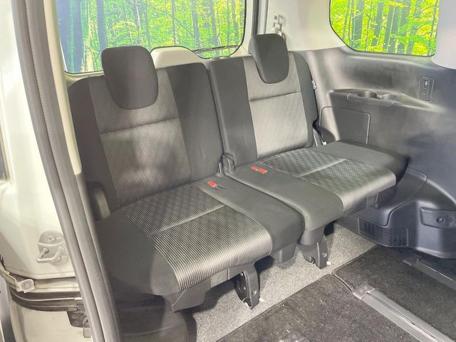 3��ڃV�[�g�͂�������ԗǍD����l�ł��������ƍ����Ē����܂��̂ŁA��l���ł̂��o���������N���N�ł��􂲉Ƒ��ŁA�C�̒m�ꂽ���ԂŁA�h���C�u�ɍs���̂��y���݂ł��ˁ�