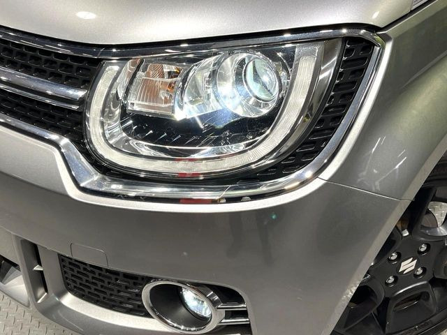 �yLED�w�b�h���C�g�z���V����ԑ��s�����ǍD�Ȏ��E���m�ۂ����S���ĉ^�]�ł��鍂�P�xLED�w�b�h���C�g�𑕔�!�_�����x�������A����d�͂��}�����Ă��܂��B