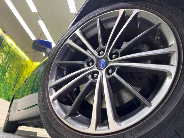 �y����17�C���`�A���~�z�C�[���z�O�ςɃ}�b�`���������A���~�z�C�[���𑕒����Ă���܂��B�e��ЊO�A���~�z�C�[����A�X�^�b�h���X�^�C�����戵�����Ă���܂��B���񂲑��k����������