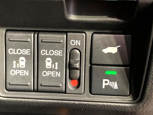 �y�����p���[�X���C�h�h�A�z�X�}�[�g�L�[��^�]�Ȃ̃X�C�b�`�Ō�ȗ����X���C�h�h�A�̊J���\���d��������͂����ăh�A���J����K�v�������A�����Ȃ��q�l�ł��ȒP�ɊJ���߂ł����K�ł���