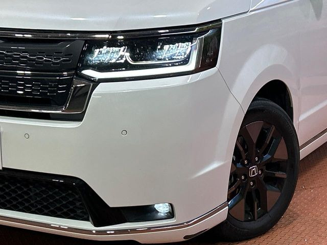 �yLED�w�b�h���C�g�z���V����ԑ��s�����ǍD�Ȏ��E���m�ۂ����S���ĉ^�]�ł��鍂�P�xLED�w�b�h���C�g�𑕔�!�_�����x�������A����d�͂��}�����Ă��܂��B