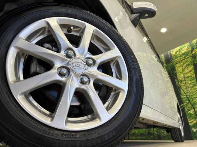 �y���������C���`�A���~�z�C�[���z�O�ςɃ}�b�`���������A���~�z�C�[���𑕒����Ă���܂��B�e��ЊO�A���~�z�C�[����A�X�^�b�h���X�^�C�����戵�����Ă���܂��B���񂲑��k����������