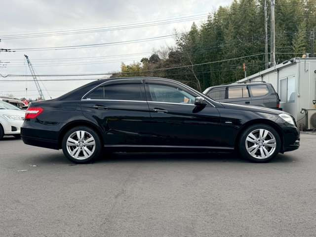 ���X�݌ɂ͊O���A�����N���[�j���O��ɓW�����A�����Ď��̏C�����̗L���A���[�^�[��������̗L������O�ҋ@�ւɂ�錟����S����{���Ă���܂��B�Ԍ��A�����A����h�������ЂőΉ��ł��܂��̂ł����S���������B