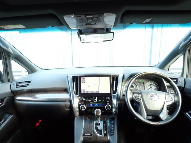 �C���p�l�摜�ɂȂ�܂��B�ԓ��͐��Ǝ҂ɂĎ����N���[�j���O�{�H�ς݂Ȃ̂ŁA��ϐ����ł��B