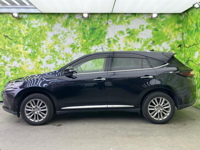 ハリアー2.0 プレミアム メタル アンド レザーパッケージ