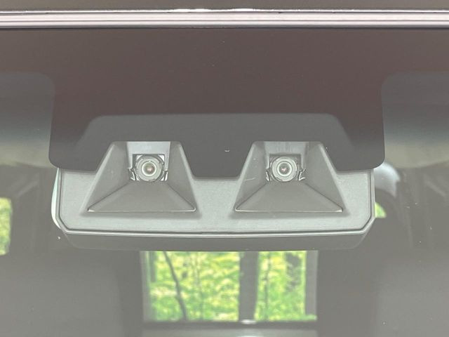 �y�X�}�[�g�A�V�X�g�z���s���ɑO���̎ԗ�����F�����A�Փ˂������Ȏ��͌x��ƃu���[�L�ŏՓˉ���Ɣ�Q�y�����A�V�X�g�B�����S�Ƀh���C�u�����y���݂��������܂��B