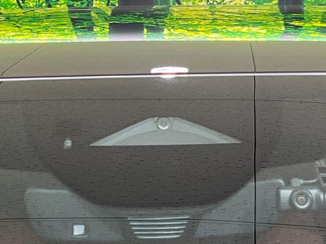 �y�X�}�[�g�u���[�L�T�|�[�g�z���s���ɑO���̎ԗ�����F�����A�Փ˂������Ȏ��͌x��ƃu���[�L�ŏՓˉ���Ɣ�Q�y�����A�V�X�g�B�����S�Ƀh���C�u�����y���݂��������܂��B