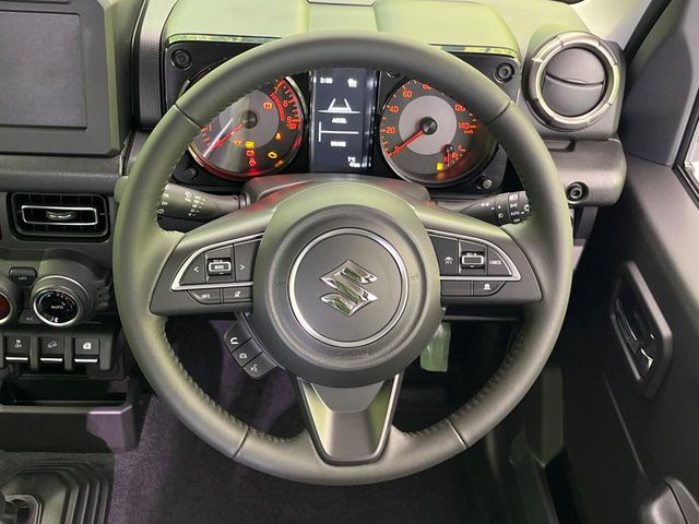 �y�����v�����X�e�A�����O�z�㎿�Ȋv���g�p���邱�ƂŁA��ɂ����������݂ƂĂ��^�]���₷���n���h���ł���