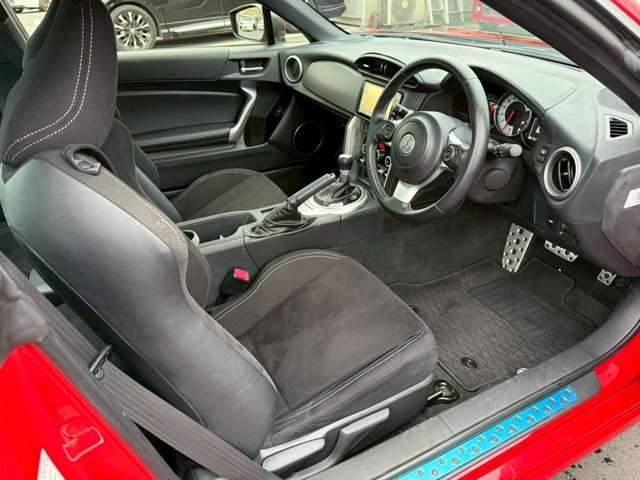 �C�ɂȂ邨�Ԃ�����܂�����E�̓d�b�ԍ����璼�ڂ��X�ɂ��₢���킹���������B�x�����@����ԗ����A��Ԃ܂łȂ�ł������������Ē����܂��B�X�^�b�t�ꓯ���A�����҂����Ă���܂��B