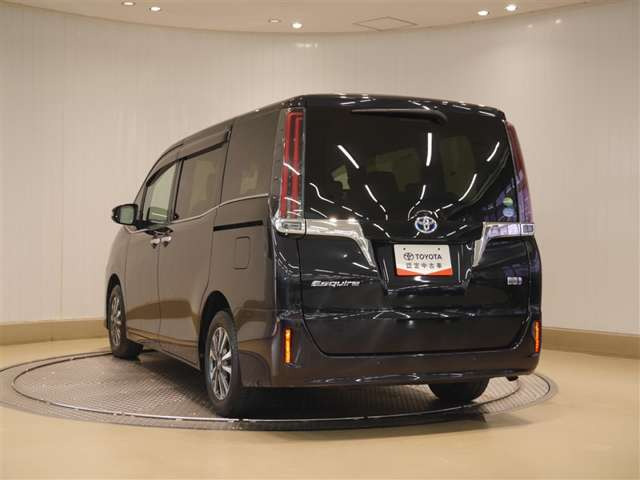 エスクァイアハイブリッド1.8 Gi