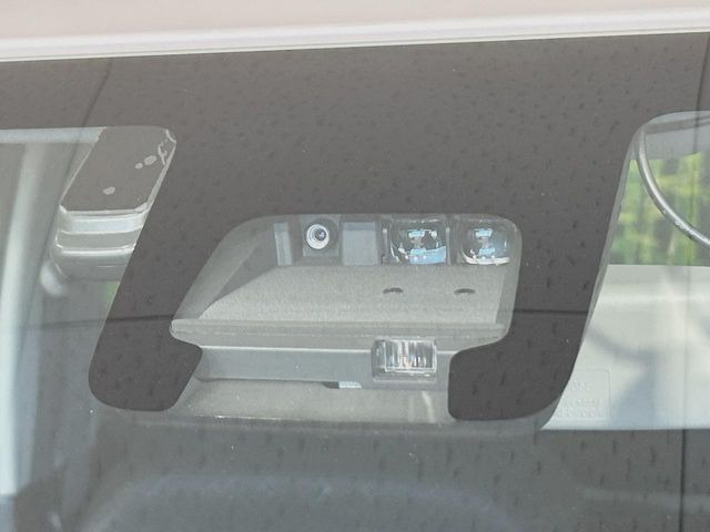 �y�X�Y�L �Z�[�t�e�B�T�|�[�g�z���s���ɑO���̎ԗ�����F�����A�Փ˂������Ȏ��͌x��ƃu���[�L�ŏՓˉ���Ɣ�Q�y�����A�V�X�g�B�����S�Ƀh���C�u�����y���݂��������܂��B