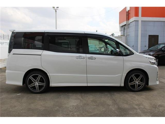 �̔��͂����X���������邨�q�l����ł��B���Ǝҗl�ւ̔̔��͂��f�肳���Ă��������܂��B�Ԍ������ԗ��̏ꍇ�́A�Ԍ����擾�������x�������z�ŕ\�����Ă���܂��B