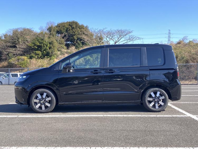 フリード1.5 e:HEV エアー EX