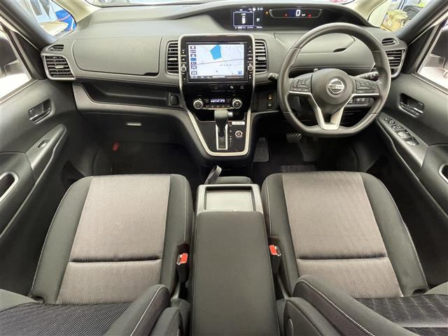 セレナ2.0 ハイウェイスター Vセレクション