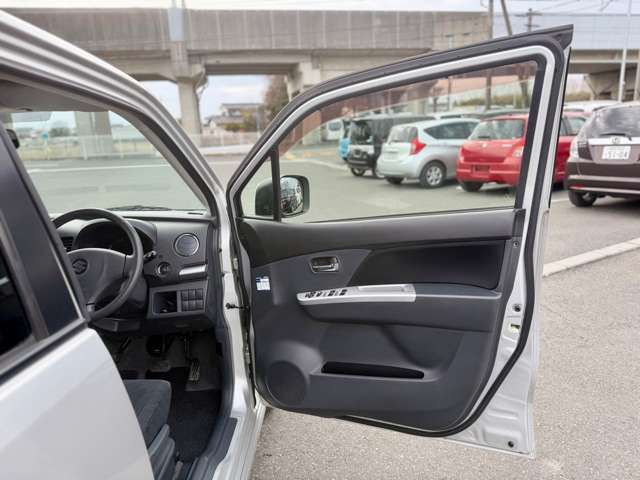 ���荠���i�̌y�����Ԃ���R���p�N�g�J�[�E�~�j�o���ȂǑ��ʂȃ��C���i�b�v�ł��q�l�����҂����Ă���܂�!