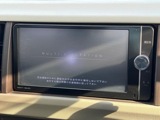 �y�����i�r�z�l�C�̏����i�r�𑕔����Ă���܂��B�i�r�̎g���₷���͂������A�I�[�f�B�I�@�\���[��!�L�����v�◷�s�͂������A�ʋ΂┃�����ȂǕ��i�̃h���C�u���y�����Ȃ�͂���