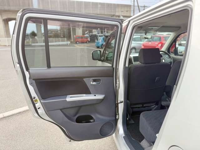 ��R��Őŋ��������A�ێ���̈��������͂̌y�����Ԃ𑽐����p�ӂ��Ă���܂��B������Ƌ���������A������Ƃ������Ă݂����Ȃǂł����\�ł��B���C�y�ɂ�������肭������!