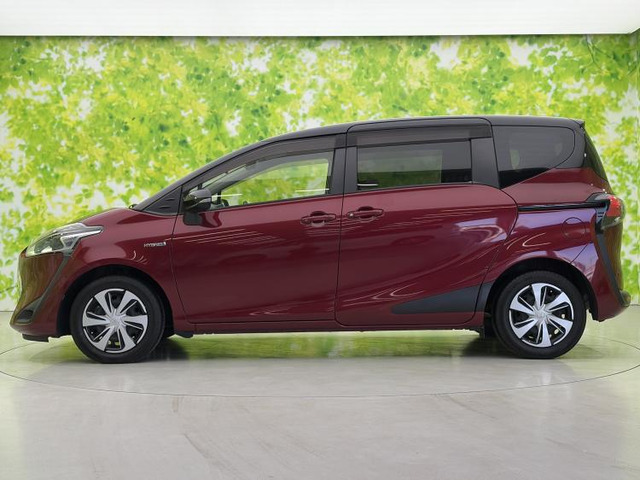 シエンタハイブリッド 1.5 G クエロ