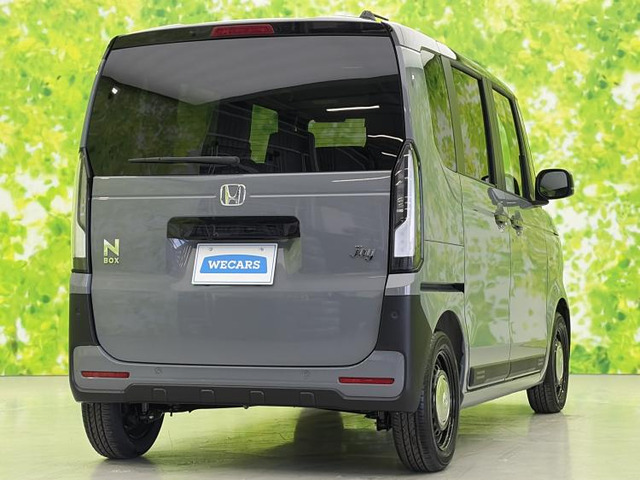 N-BOXジョイ 2トーン