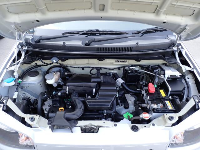 �G���W�����[�������ꂢ�ł���B�@�֋@�\�n���ǍD�ł��B�[�ԑO�ɓ_���������s���܂��B�G���W���I�C���E�I�C���t�B���^�[�E�G�A�R���t�B���^�[�E���C�p�[�S���͕K�������v���܂�