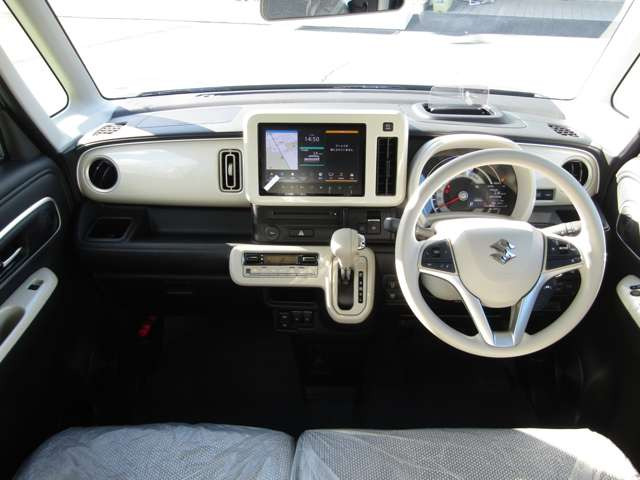 ワゴンRスマイルクリームコーデ