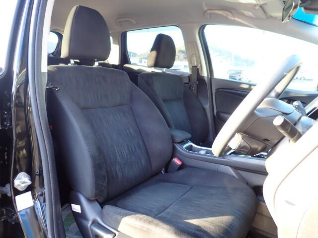 �t�����g�V�[�g�A��ԗǍD�ň��S�ł��B�傫�ȉ�����Ȃ����S�ł�