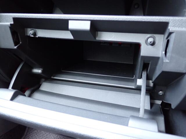 �Ԍ��ؓ��ꓙ���ވꎮ�����[�ł���O���[�u�{�b�N�X