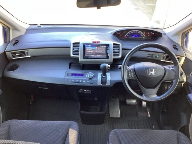 フリード1.5 G ジャストセレクション