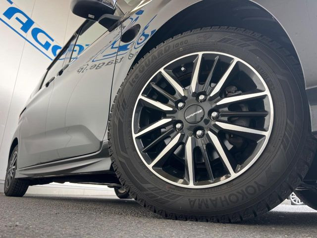 �y16�C���`�A���~�z�C�[���z�O�ςɃ}�b�`�����A���~�z�C�[���𑕒����Ă���܂��B�e��A���~�z�C�[����A�X�^�b�h���X�^�C�����戵�����Ă���܂��B���񂲑��k����������