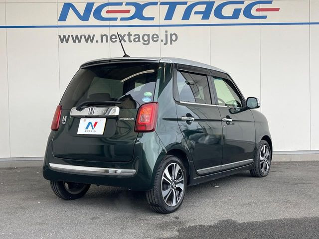 ��D�]�𒸂��Ă���܂��{�f�B�̒e�X�v���b�V���R�[�g���D�]��t���B�ʏ�̃K���X�R�[�g�ƈقȂ�A�ϋv�N��6�N�̖��@���K���X�R�[�e�B���O���A�{�f�B���L���C�ȏ�Ԃɕۂ��Ă���܂��B