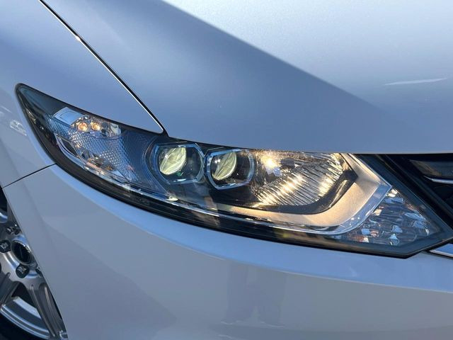 �yLED�w�b�h���C�g�z���V����ԑ��s�����ǍD�Ȏ��E���m�ۂ����S���ĉ^�]�ł��鍂�P�xLED�w�b�h���C�g�𑕔�!�_�����x�������A����d�͂��}�����Ă��܂��B