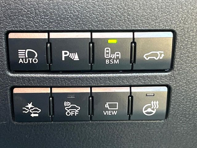 �y�Փˌy���V�X�e���z���s���ɑO���̎ԗ�����F�����A�Փ˂������Ȏ��͌x��ƃu���[�L�ŏՓˉ���Ɣ�Q�y�����A�V�X�g�B�����S�Ƀh���C�u�����y���݂��������܂��B