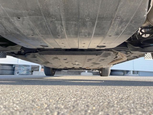 下回りがきれいなうちに、防錆加工の施工がオススメ。降雪地域はもちろん、沿岸部にお住いの方や、趣味でマリン・ウィンタースポーツをされる方に大変好評いただいております。