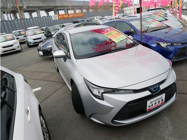 カローラツーリング1.8 ハイブリッド G E-Four 4WD