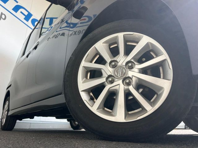 �y����14�C���`�A���~�z�C�[���z�O�ςɃ}�b�`���������A���~�z�C�[���𑕒����Ă���܂��B�e��ЊO�A���~�z�C�[����A�X�^�b�h���X�^�C�����戵�����Ă���܂��B���񂲑��k����������