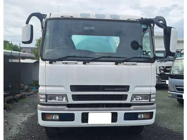 スーパーグレートミキサー車