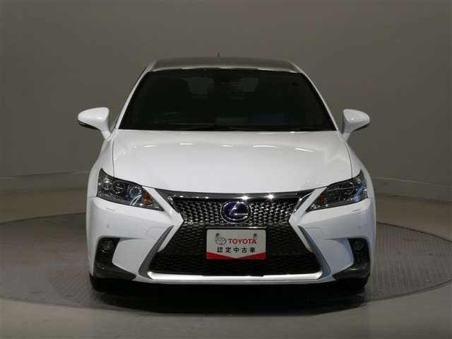 CT200h Fスポーツ