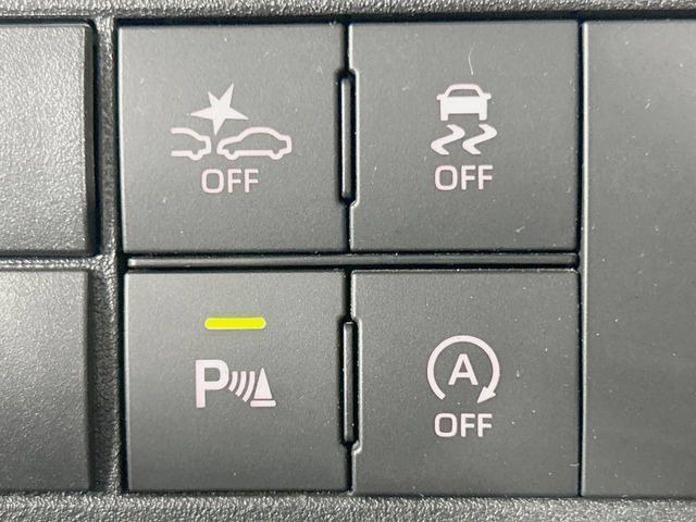 �y�X�}�[�g�A�V�X�g�z���s���ɑO���̎ԗ�����F�����A�Փ˂������Ȏ��͌x��ƃu���[�L�ŏՓˉ���Ɣ�Q�y�����A�V�X�g�B�����S�Ƀh���C�u�����y���݂��������܂��B