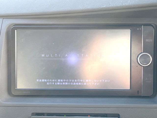 �y�����i�r�z�l�C�̏����i�r�𑕔����Ă���܂��B�i�r�̎g���₷���͂������A�I�[�f�B�I�@�\���[��!�L�����v�◷�s�͂������A�ʋ΂┃�����ȂǕ��i�̃h���C�u���y�����Ȃ�͂���