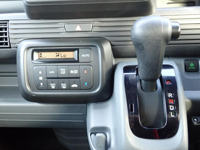 �V�t�g�ƃG�A�R���ł��B�I�[�g�G�A�R�������B���x�ݒ肪�o���āA�������K�ł���B