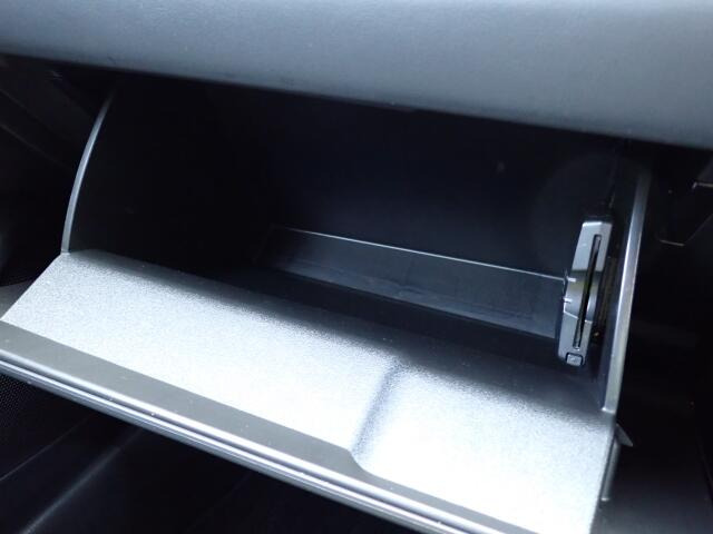 �Ԍ��ؓ��ꓙ���ވꎮ�����[�ł���O���[�u�{�b�N�X