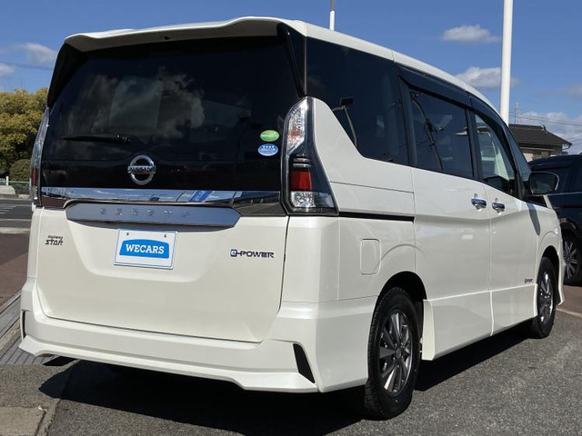 セレナ1.2 e-POWER ハイウェイスターV