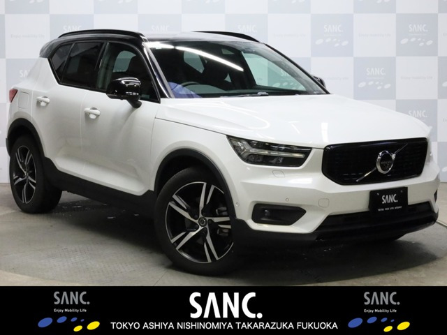 XC40B4 AWD Rデザイン 4WD
