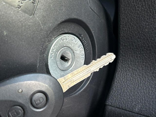 �y�L�[���X�z�������ꂽ�ꏊ����ł��{�^����Ńh�A�̊J���E�{�����ł���̂łƂ��Ă��֗�!�h�A�̌�������ɏ������邱�Ƃ�����܂����