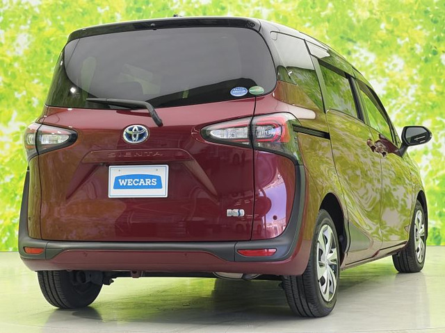 シエンタハイブリッド 1.5 G クエロ