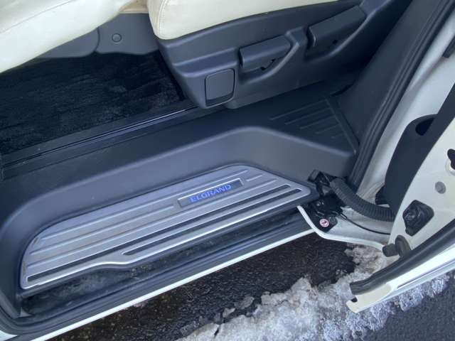 1�����P�ʂ̃J�[���[�X���\�ɂȂ��Ă���܂��̂Ő��񂲑��k���������B