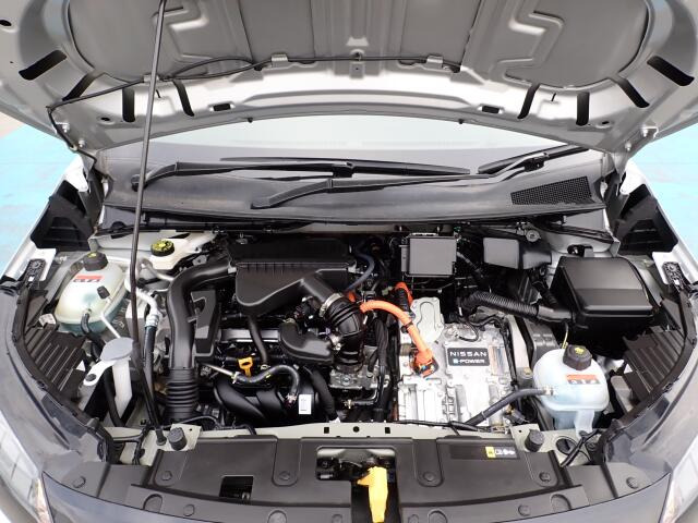 �G���W�����[�������ꂢ�ł���B�@�֋@�\�n���ǍD�ł��B�[�ԑO�ɓ_���������s���܂��B�G���W���I�C���E�I�C���t�B���^�[�E�G�A�R���t�B���^�[�E���C�p�[�S���͕K�������v���܂��B